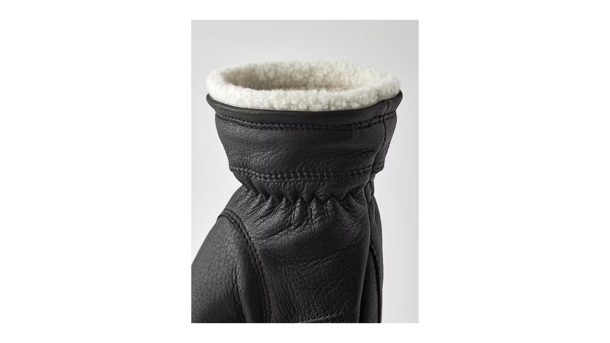 Buvika Gloves Schwarz